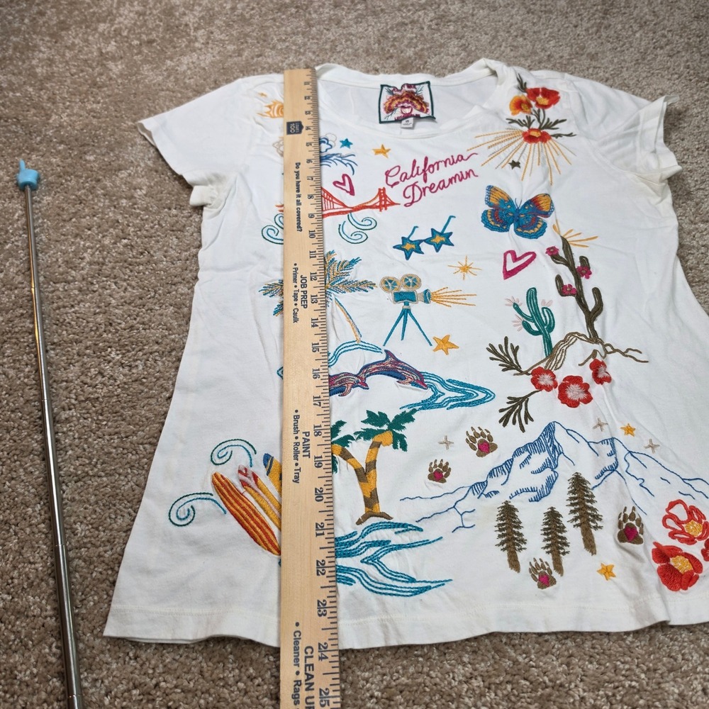 Johnny Was T-Shirt California Dreamin Embroidered Cotton Boho White Size XS - Picture 7 of 9